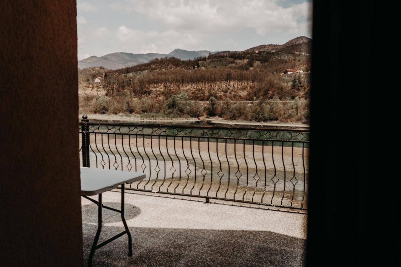 Hotel Noor 코니츠 외부 사진