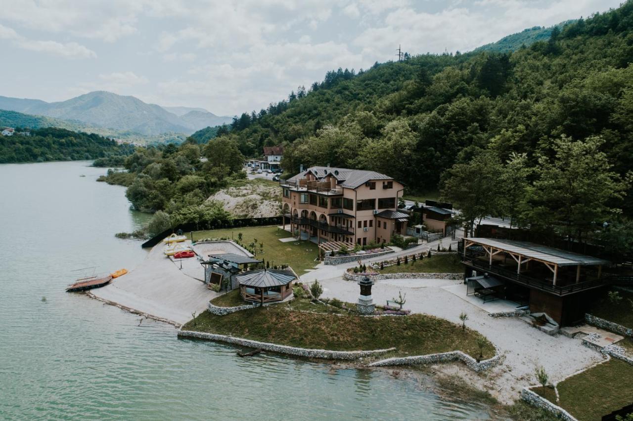 Hotel Noor 코니츠 외부 사진